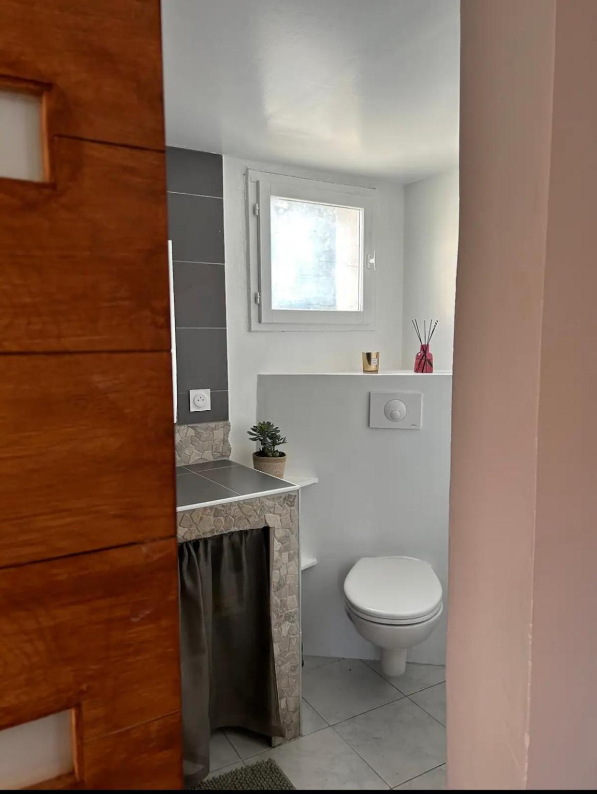 Apartment Charmant Logement
