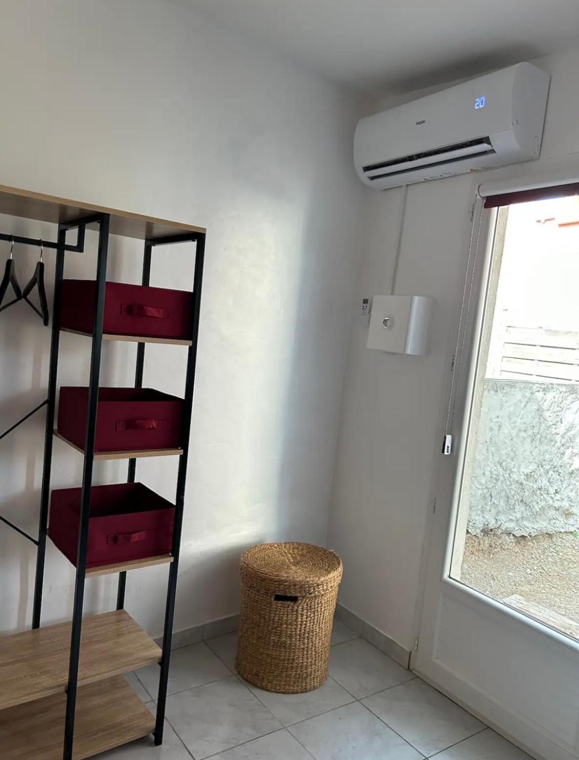 Charmant Logement Apartment *